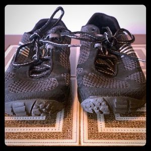 Merrell sneakers women’s 6